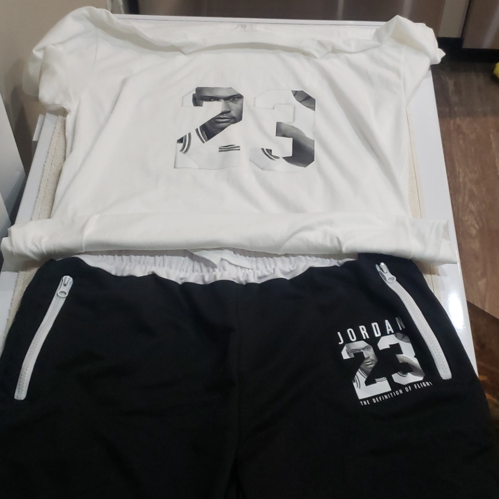 Jordan tshirt set